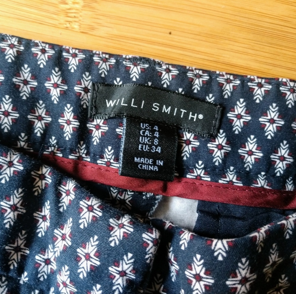 Ankle-length Patterned Slacks - Picture 2 of 3
